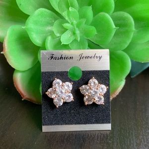 Diamond flower earring w/back piece